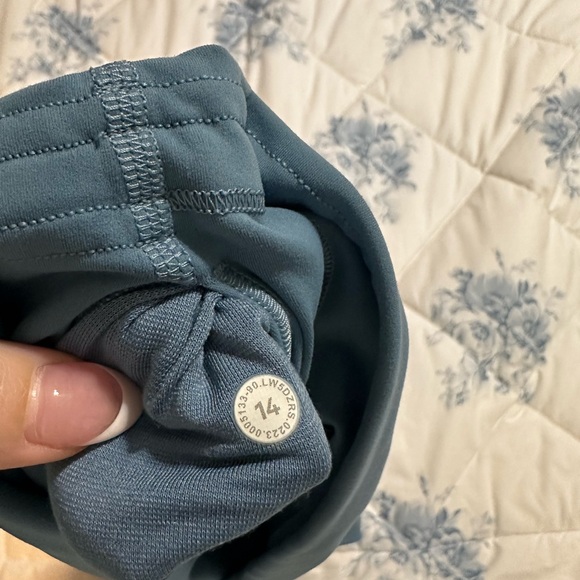 Lululemon wunder train contour leggings - Picture 3 of 3